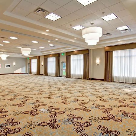 Hilton Garden Inn וודברידג' מראה חיצוני תמונה