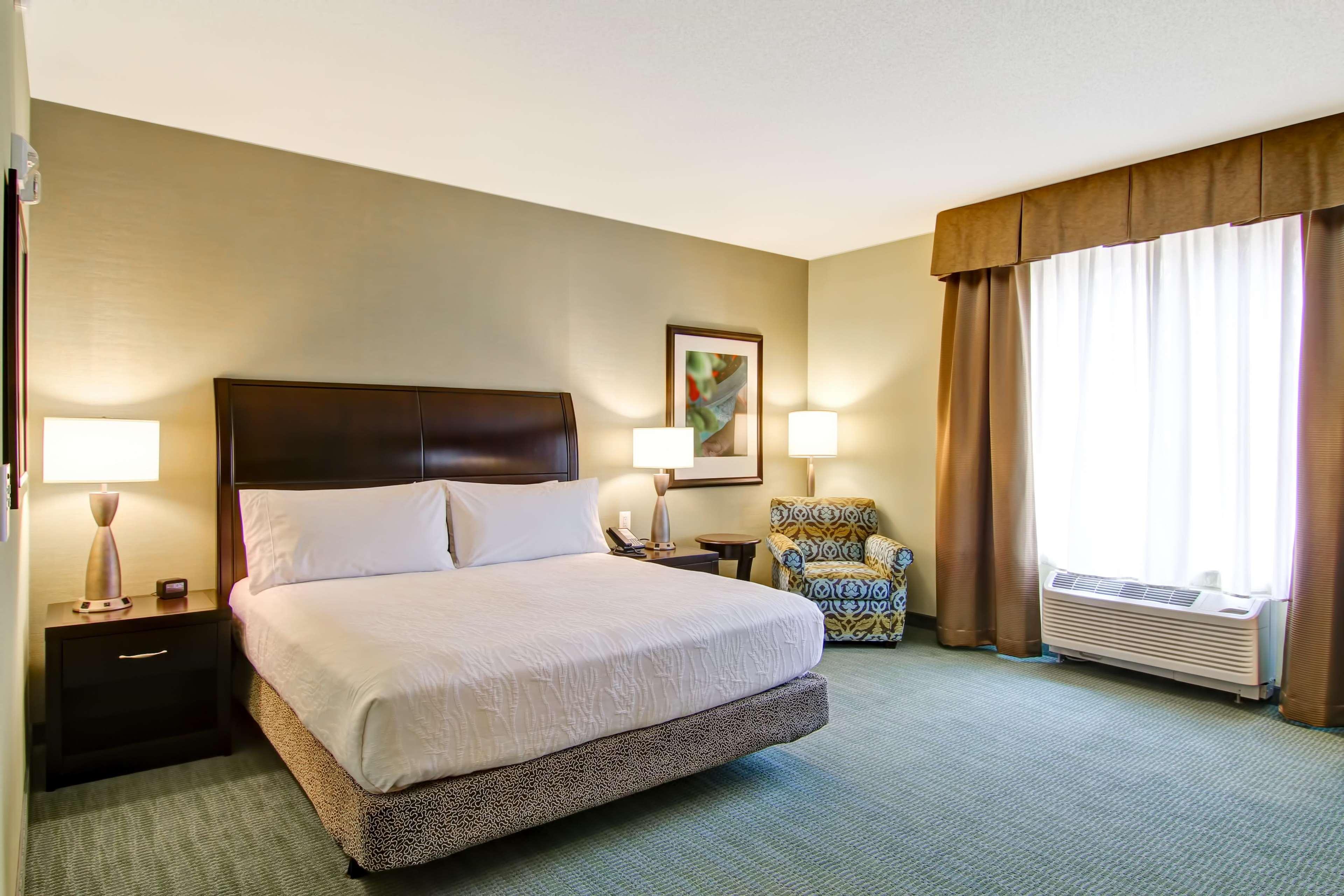 Hilton Garden Inn וודברידג' מראה חיצוני תמונה
