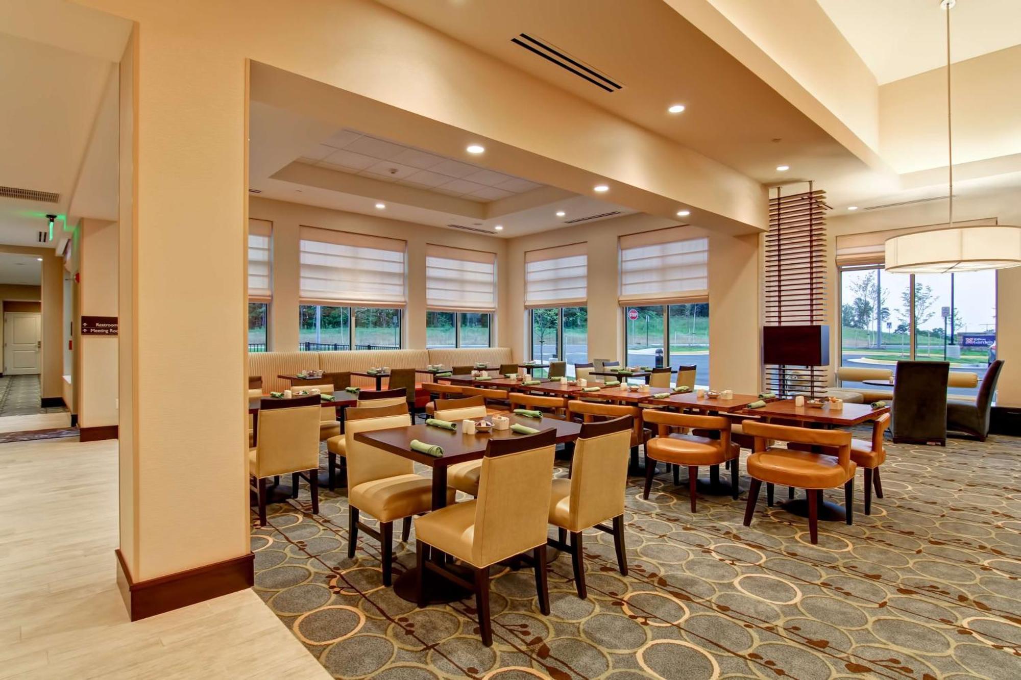 Hilton Garden Inn וודברידג' מראה חיצוני תמונה